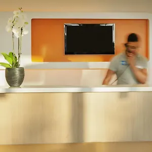  Hotel Ibis Budget Port Belgia